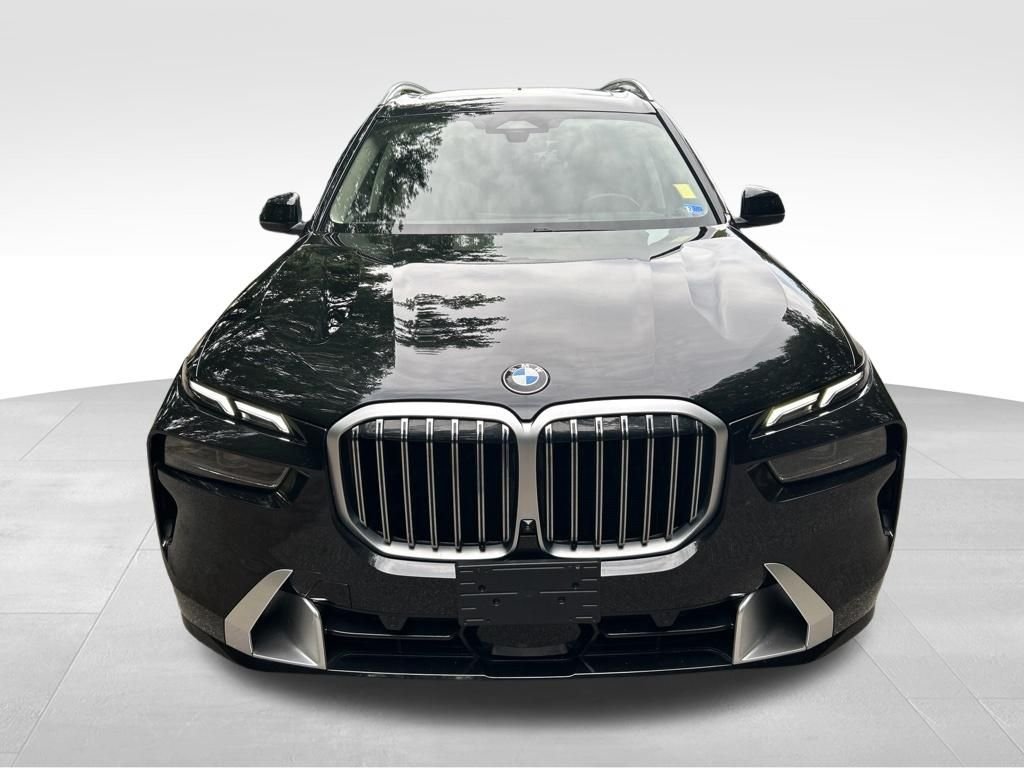 Used 2024 Black BMW xDrive40i image 8