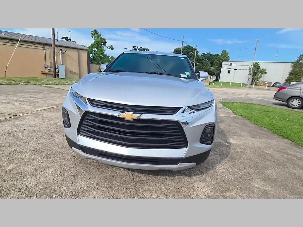 Used 2019 Silver Chevrolet Base image 48