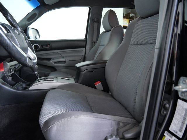 Used 2013 Black Toyota Base image 18