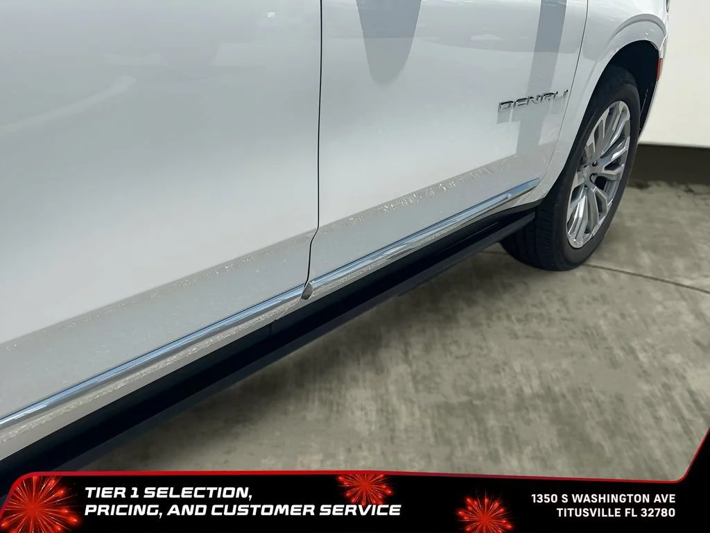 Used 2022 White Frost Tricoat GMC Denali image 41