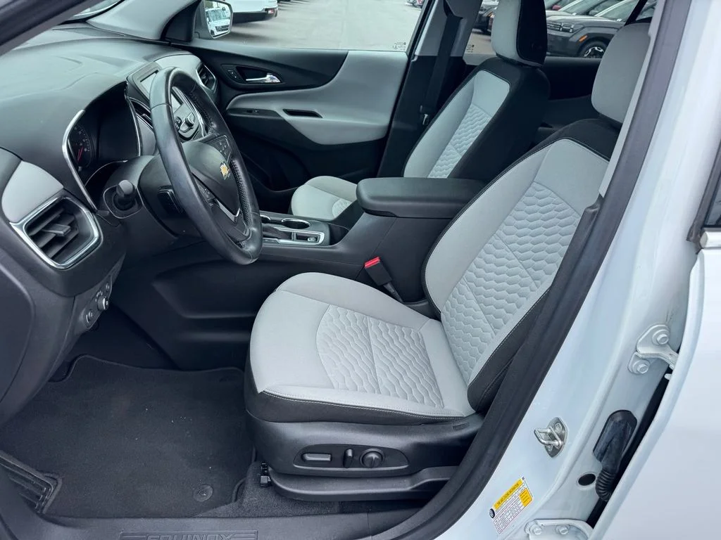 Used 2020 White Chevrolet LT image 7
