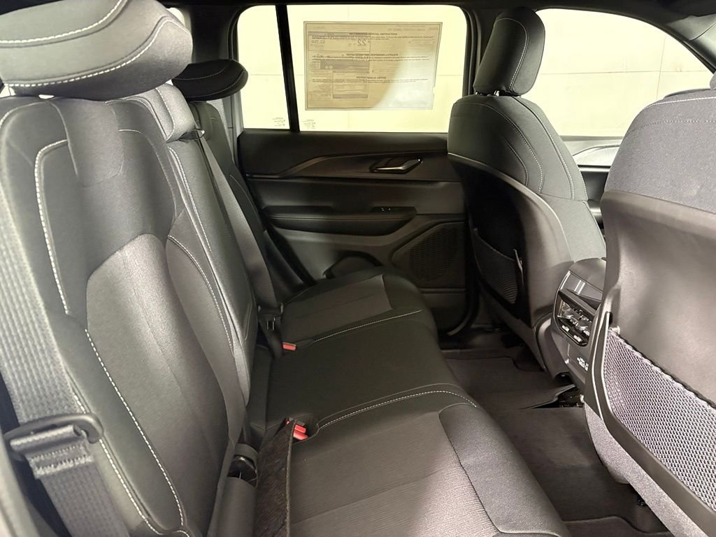 New 2026 Baltic Gray Metallic Clear-Coat Exterior Paint Jeep Laredo image 16
