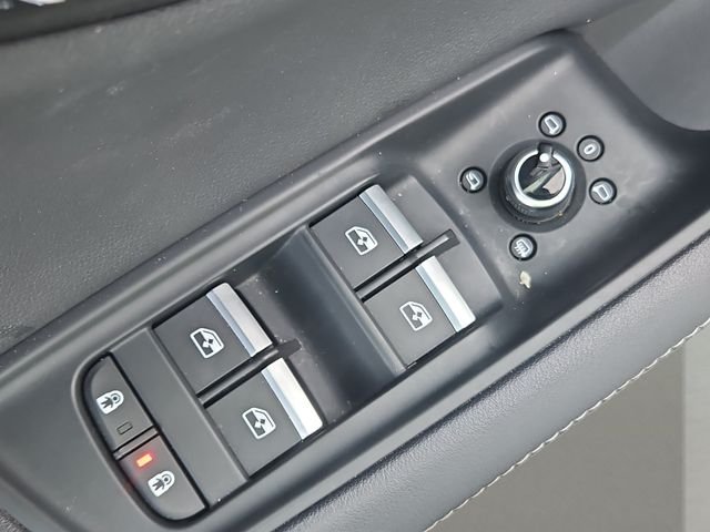 Used 2025 White Audi 55 Premium Plus image 22