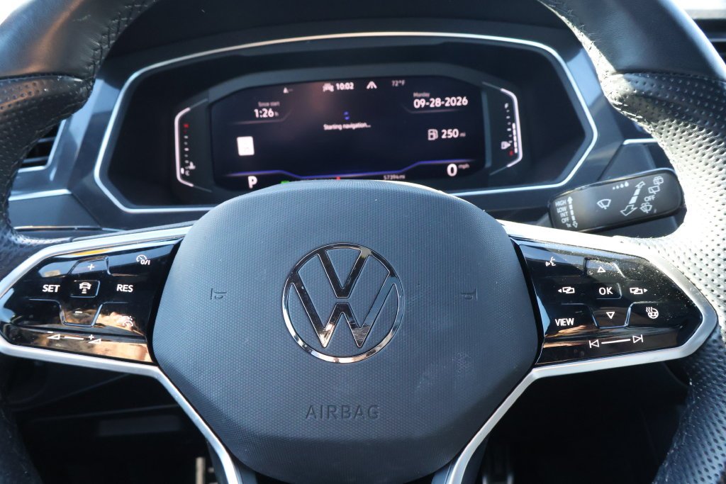 2023 Volkswagen Tiguan SEL R-LINE - Photo 16