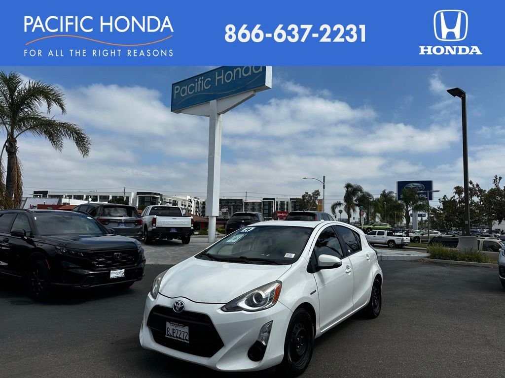 2015 Toyota Prius c One's photo