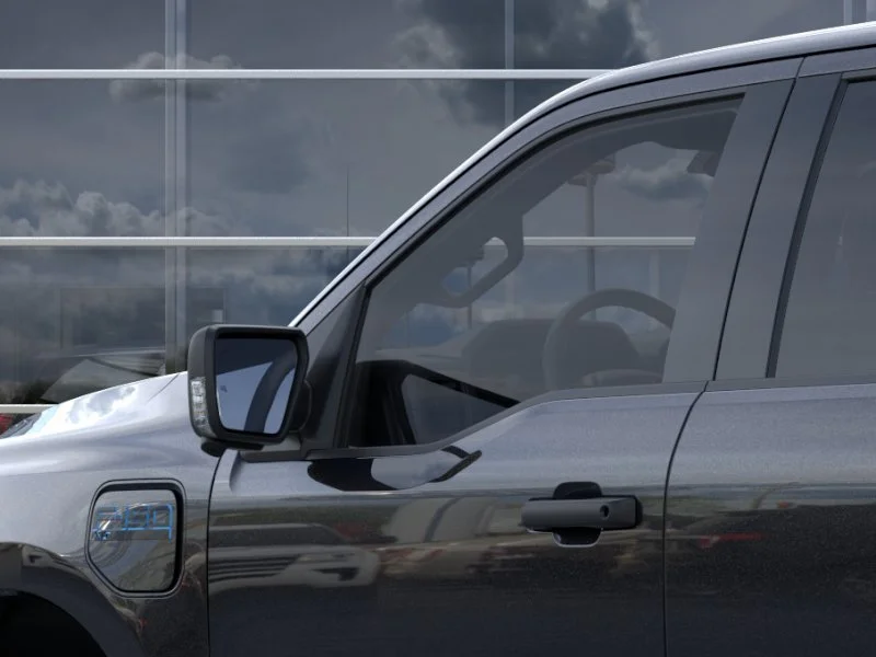 2025 Ford F-150 Lightning XLT - Photo 20