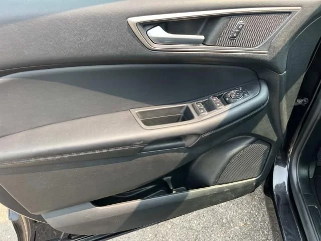 2022 Ford Edge SEL - Photo 12