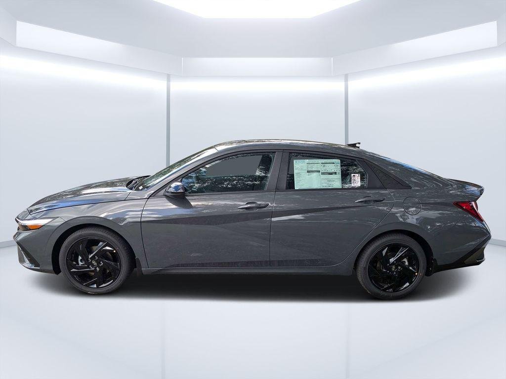 New 2026 Gray Hyundai SEL Sport Plus image 6