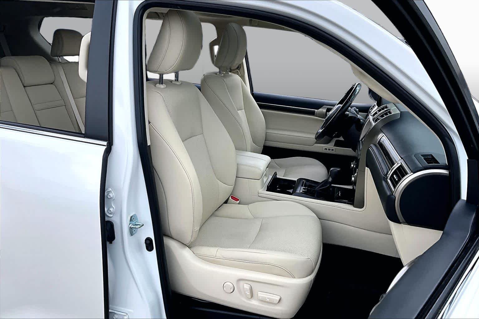 Used 2020 Starfire Pearl Lexus Premium image 9