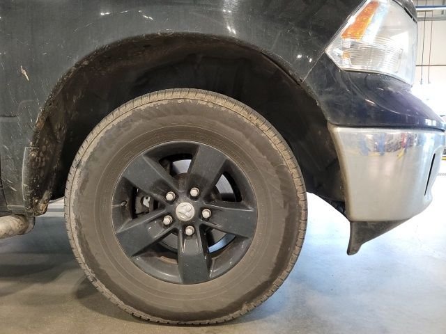 Used 2015 Black Clearcoat Ram SLT image 15