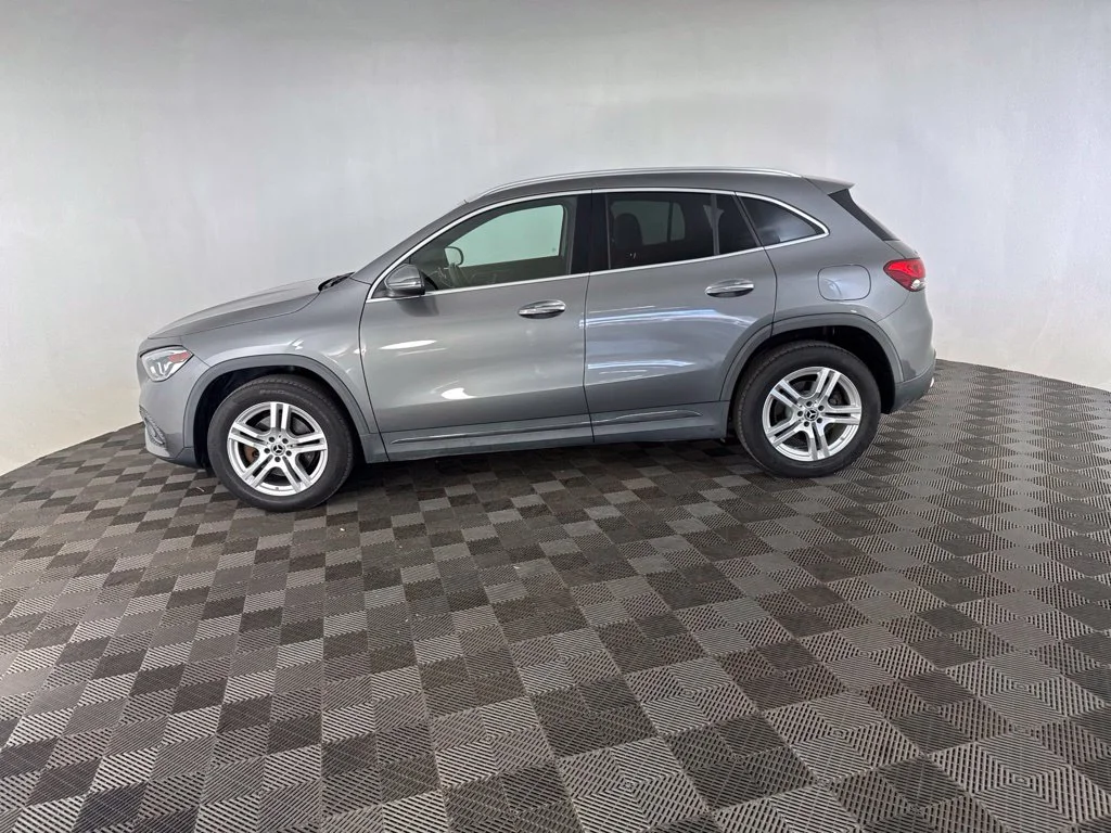 Used 2021  Mercedes-Benz GLA 250 image 9