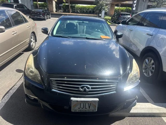 Used 2011 Black INFINITI Journey image 4