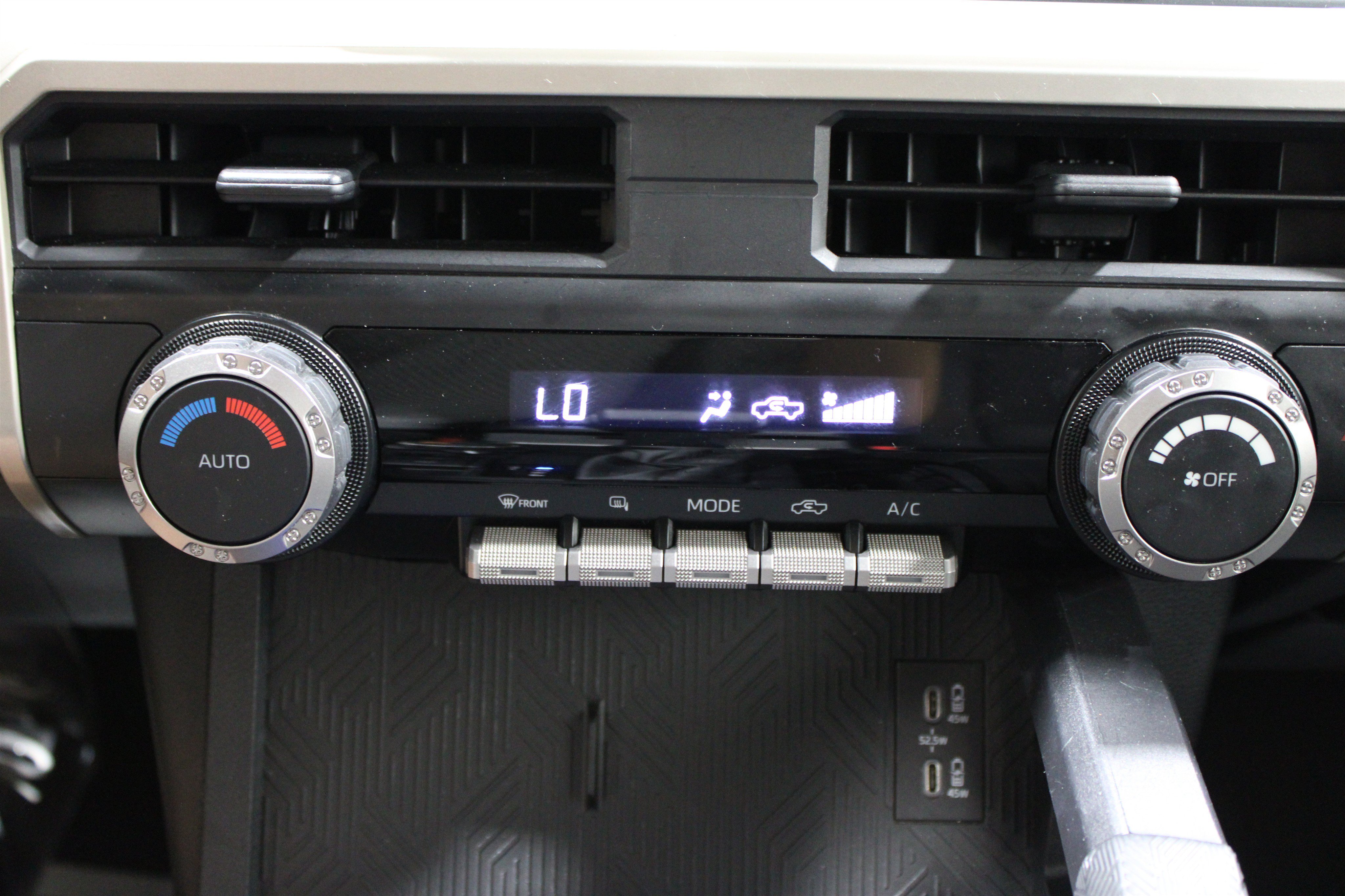 2024 Toyota Tacoma TRD Off Road - Photo 18