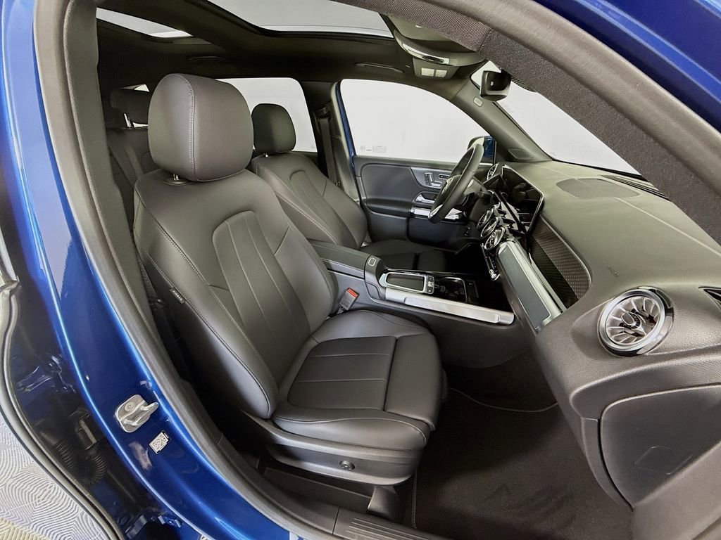 New 2026 Starling Blue Metallic Mercedes-Benz GLB 250 image 62