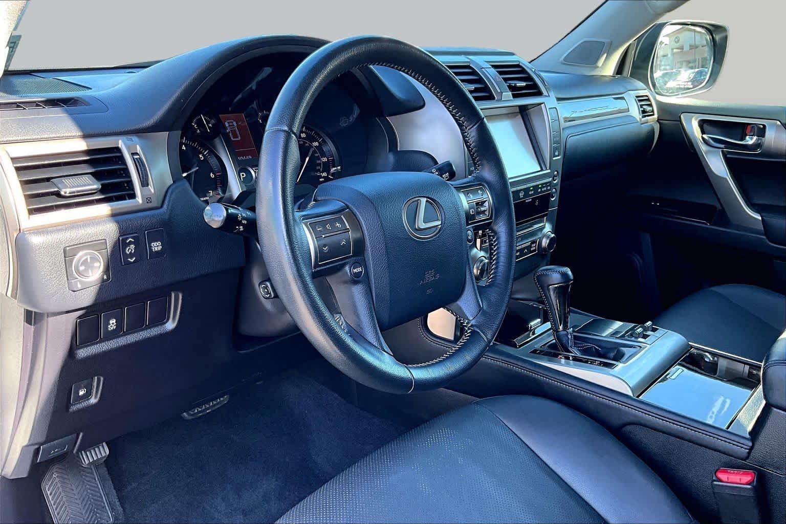 Used 2015 Silver Lining Metallic Lexus  image 16