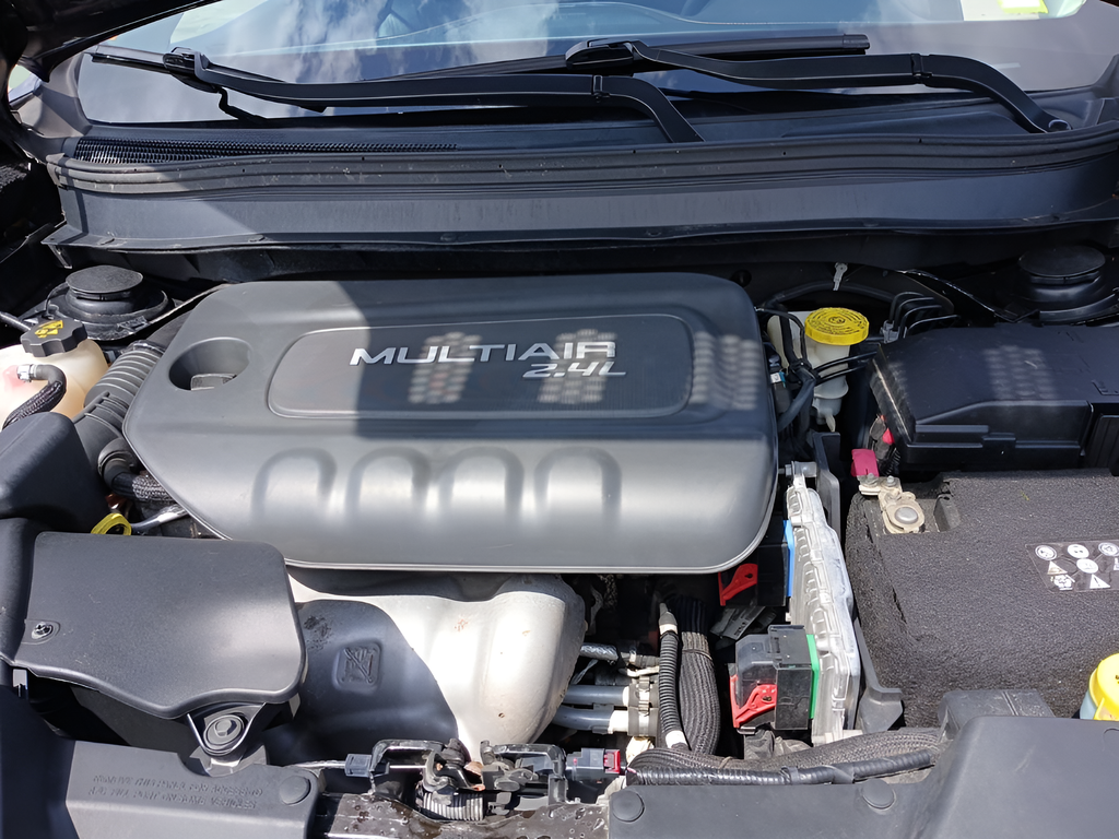 Used 2017 Black Jeep Latitude image 27