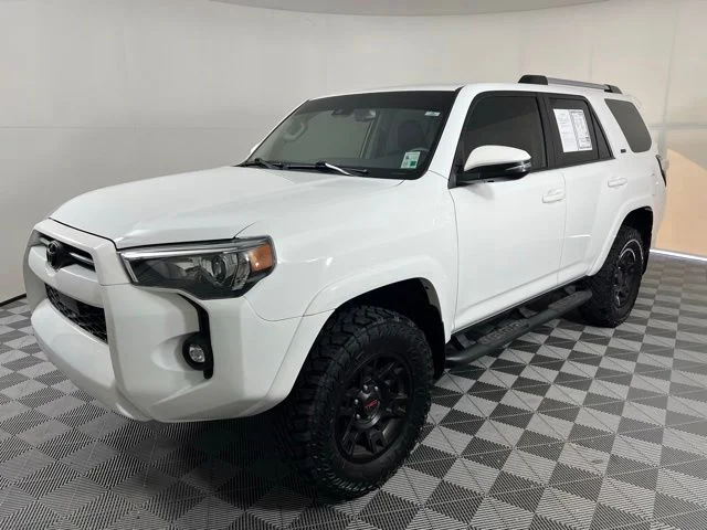 Used 2021 White Toyota SR5 Premium image 3