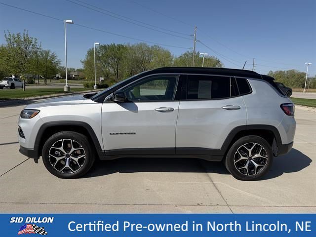 Used 2025 Silver Zynith Metallic Clearcoat Jeep Limited image 2