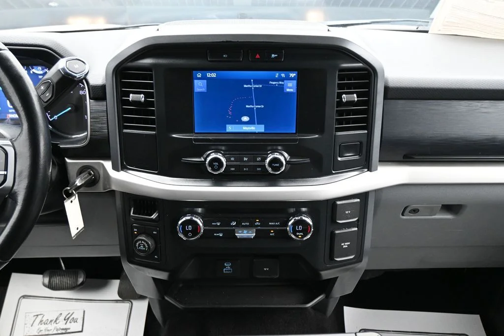 Used 2021 White Ford XLT image 18