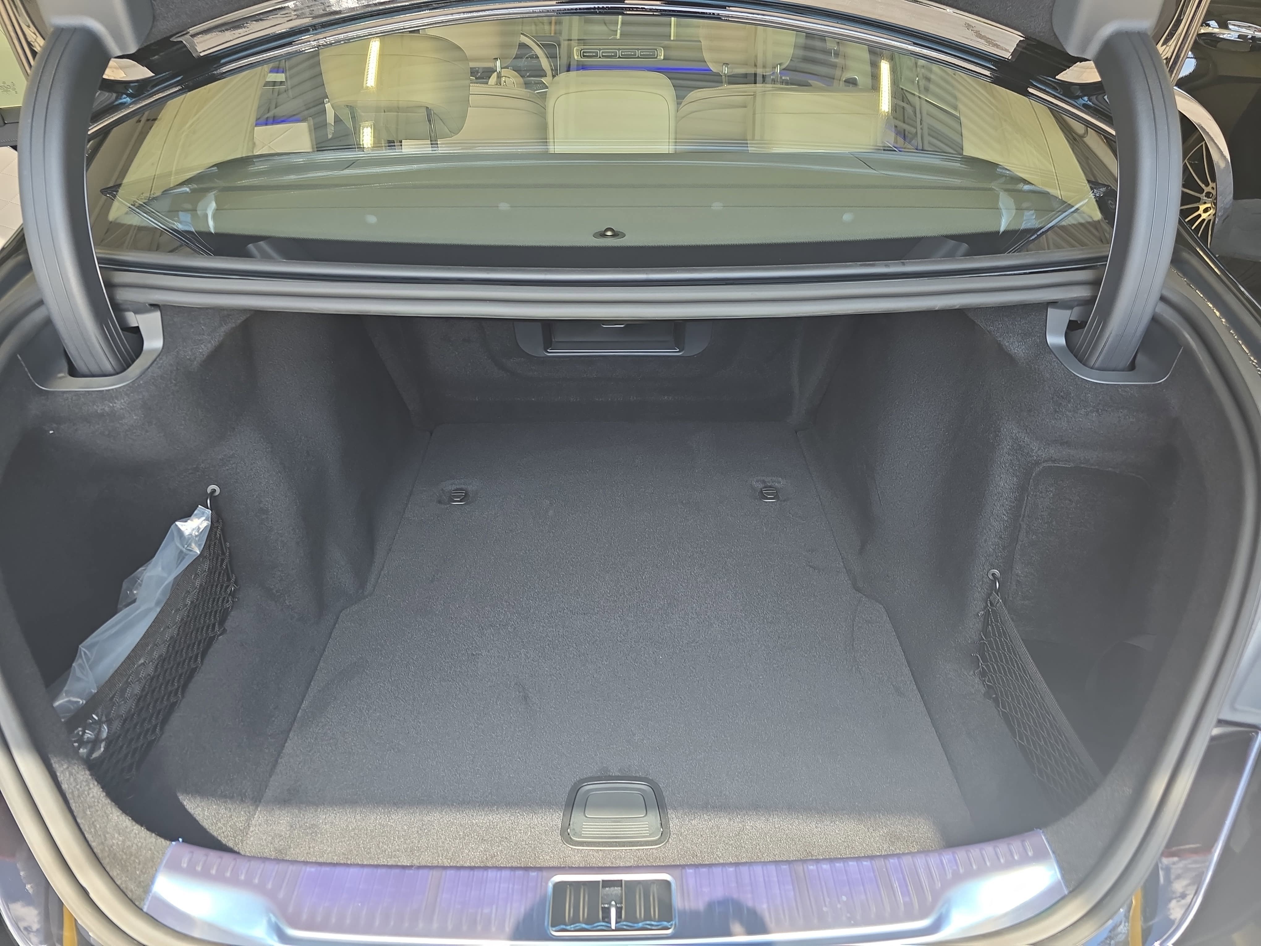 New 2026 Obsidian Black Metallic Mercedes-Benz S580 image 12