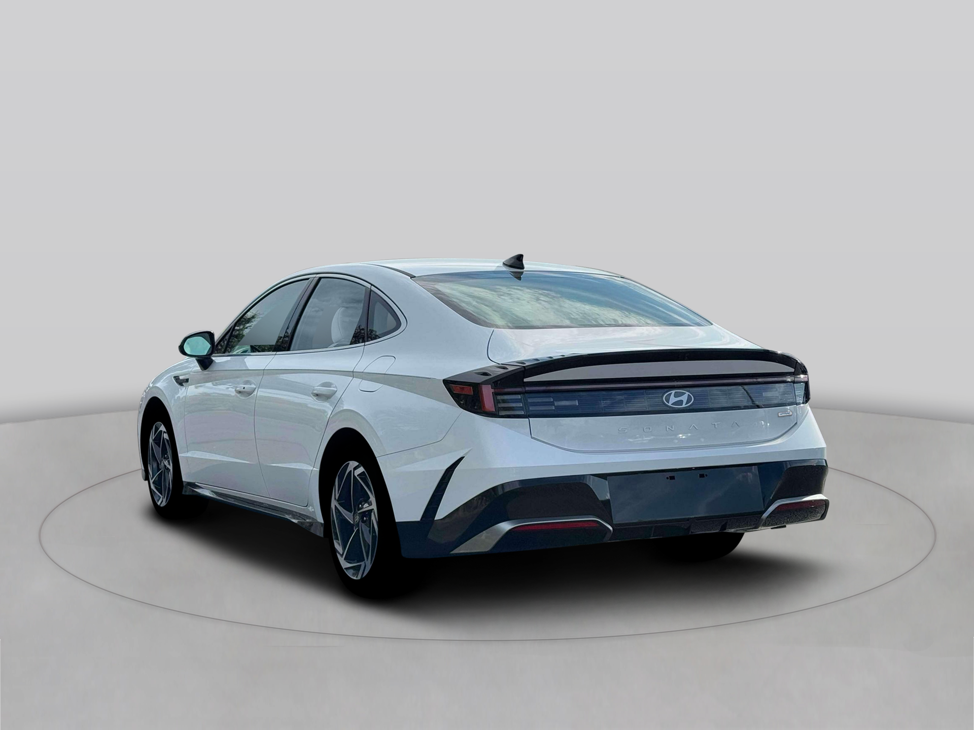New 2026 White Hyundai SEL Sport image 5