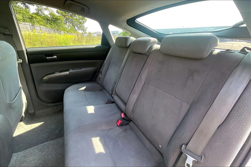 Used 2008 Silver Toyota Base image 25