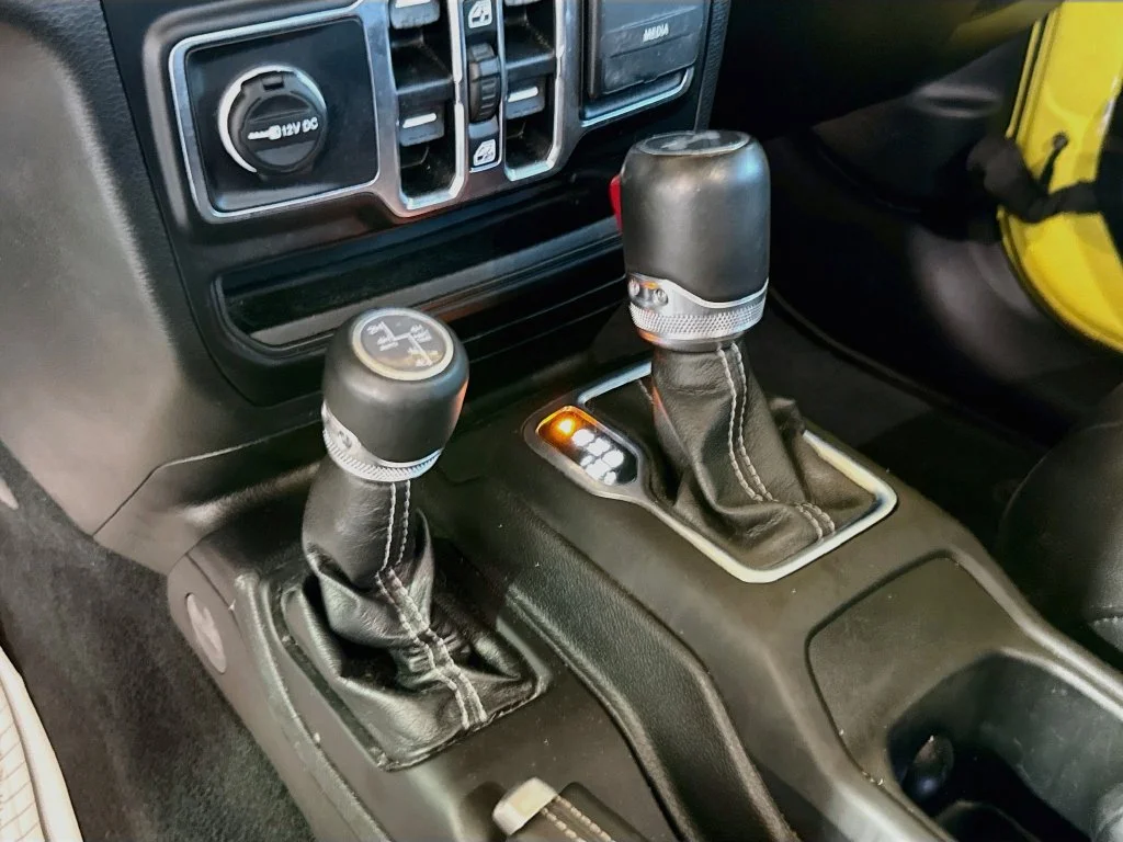 Used 2022  Jeep Unlimited Sahara 4xe image 17