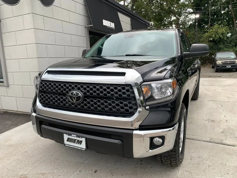 Used 2021 Black Toyota SR5 Pickup 4D 6 1/2 ft image 1