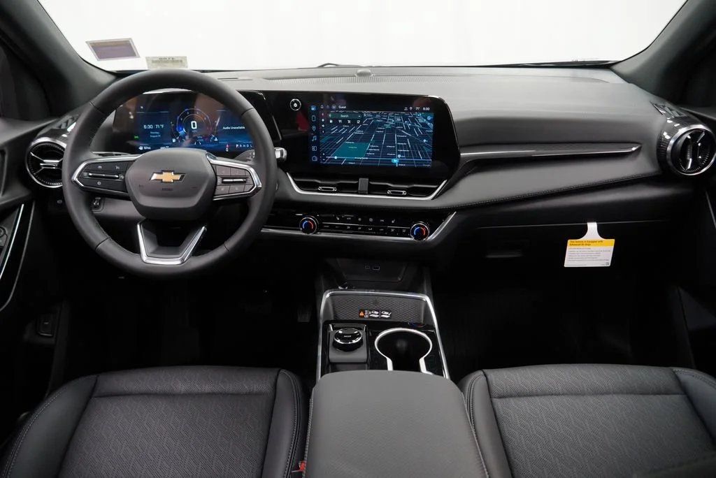 2027 Chevrolet Equinox LT - Photo 16