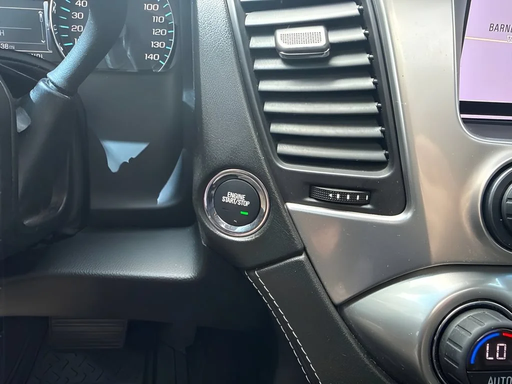 Used 2018 BLACK Chevrolet Premier image 28
