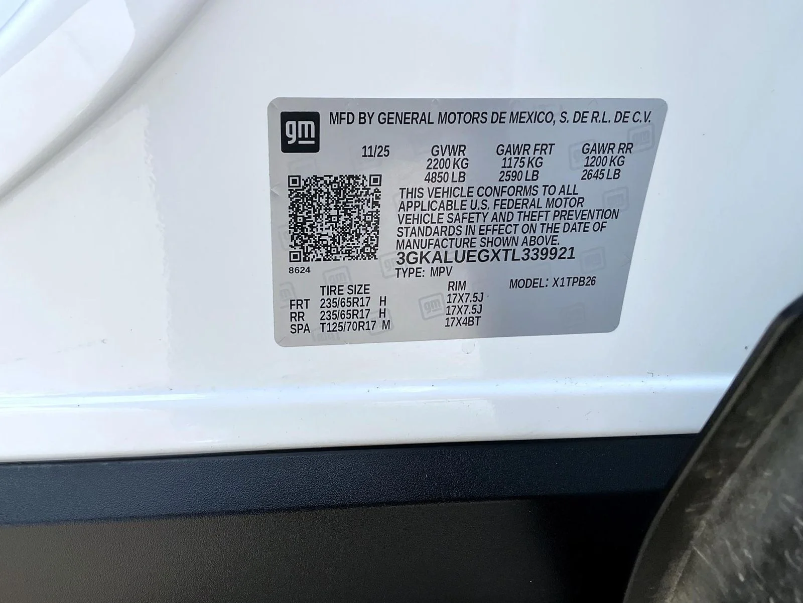 Used 2026 White GMC Elevation image 25