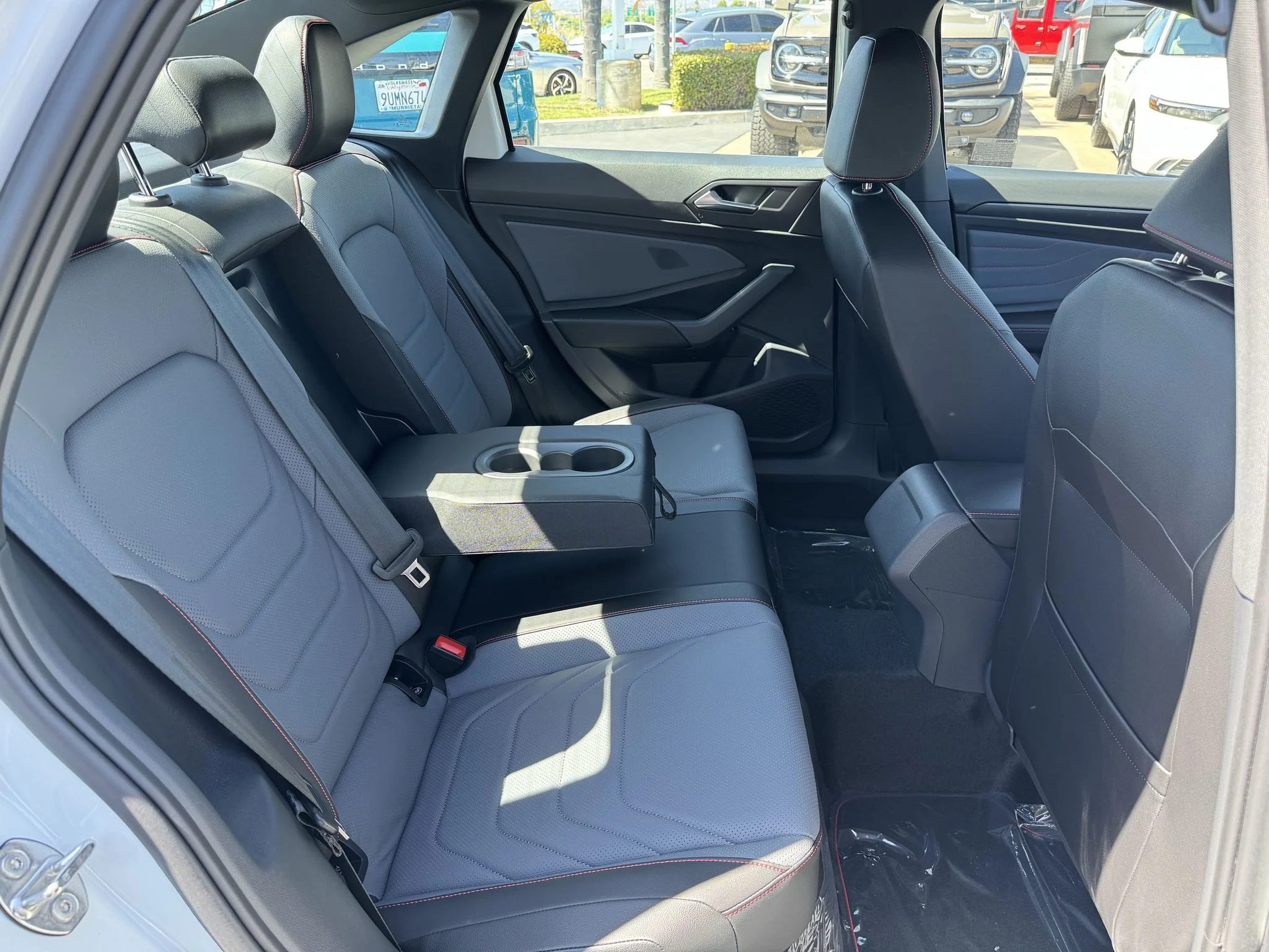 New 2026 Pure White Volkswagen Autobahn image 32