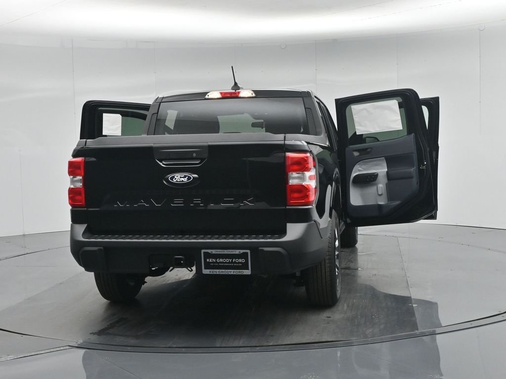 New 2026 Shadow Black Ford XLT image 53