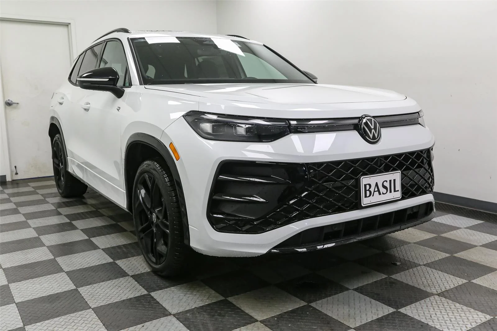 New 2026 Opal White Pearl Volkswagen SE R-Line Black image 2