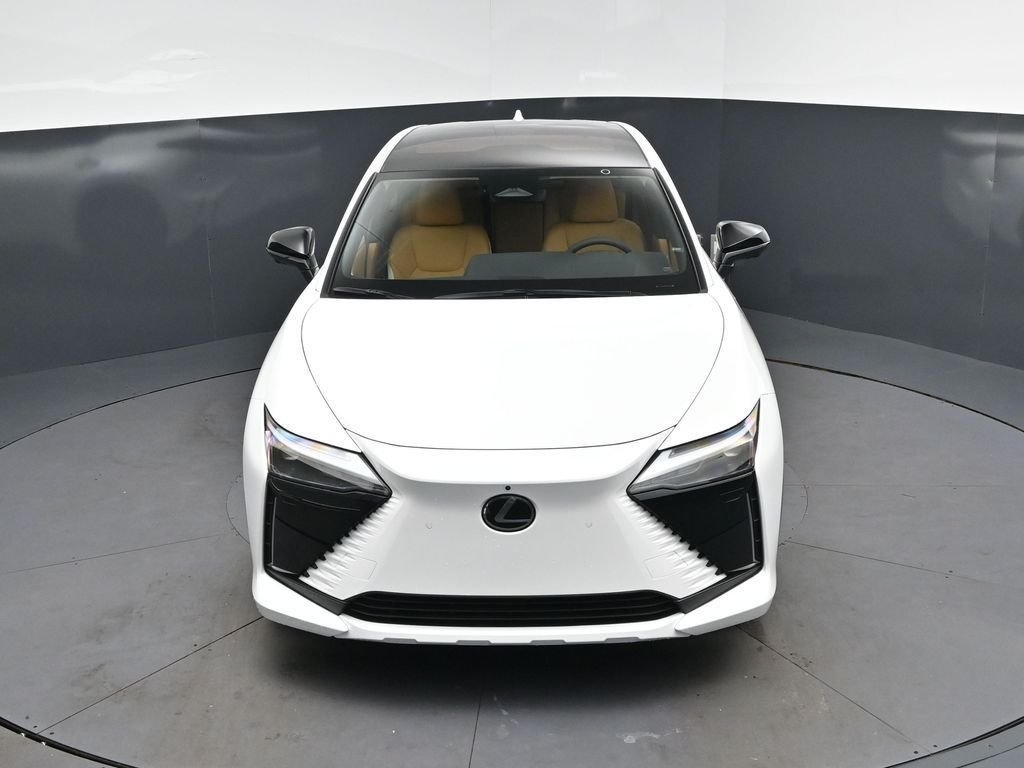 New 2026 Oxygen White Lexus  350e PREMIUM image 37