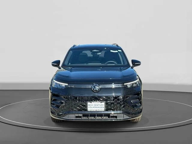 2026 Volkswagen Tiguan photo 2