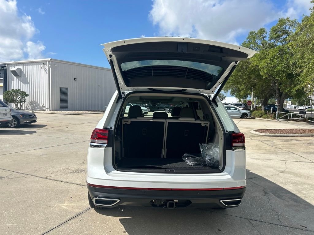 New 2026 White/off-white Volkswagen 2.0T SE w/Technology image 40