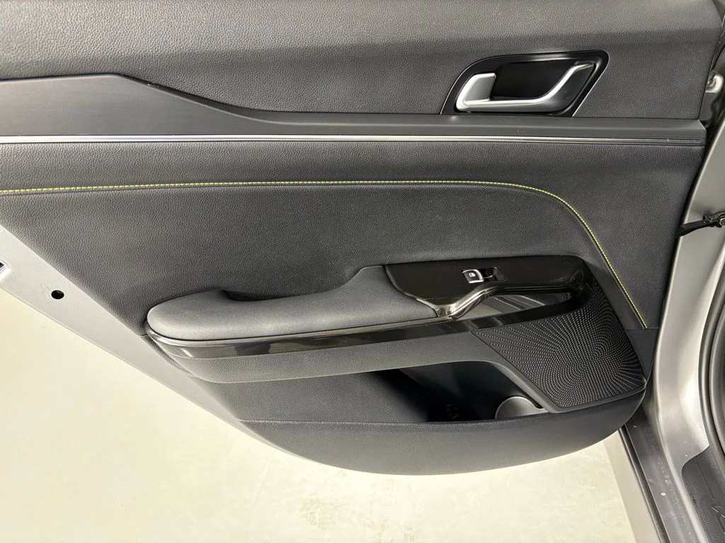 New 2026 Steel Matte Gray Kia GT image 36