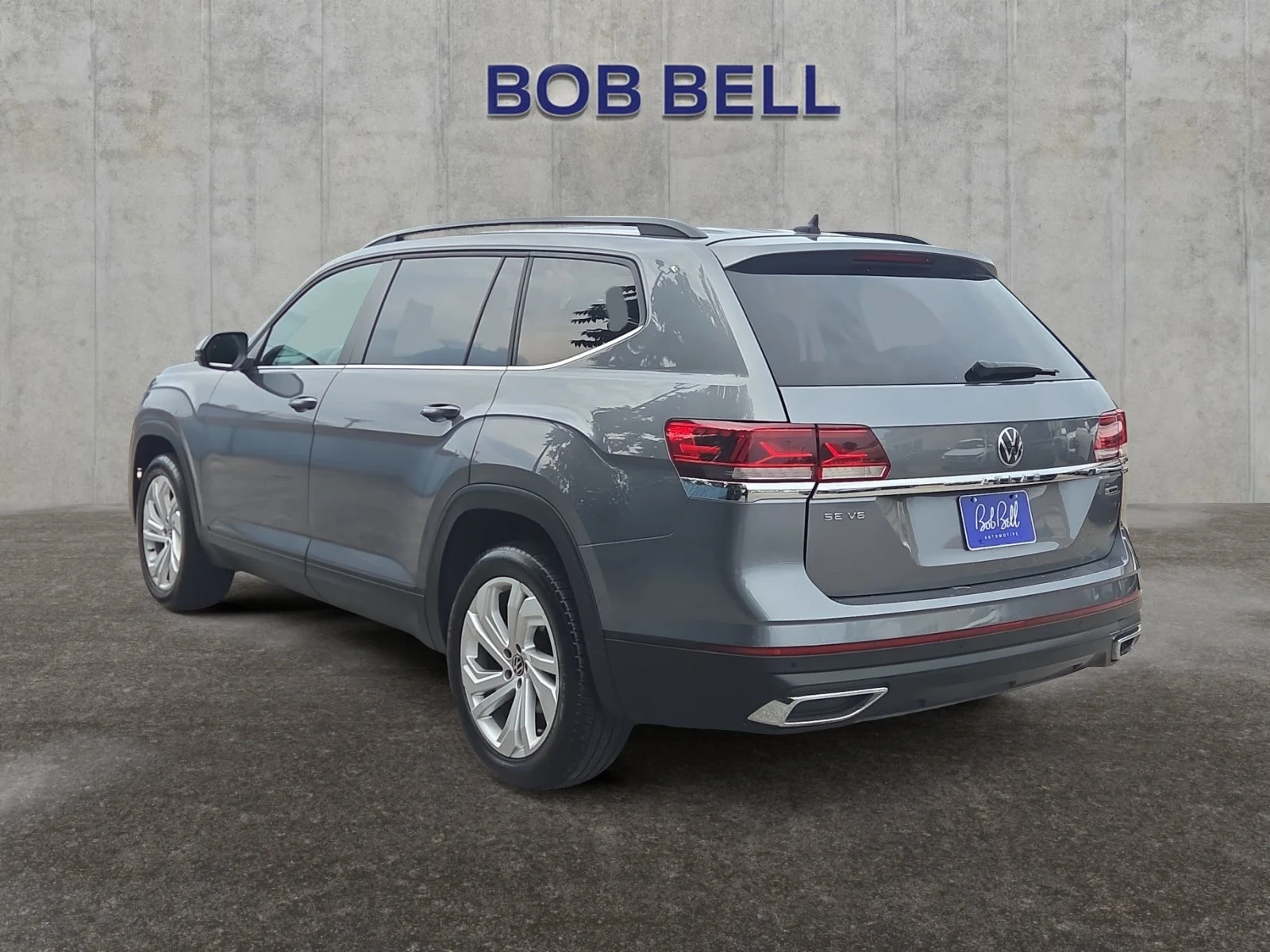 Used 2021  Volkswagen 3.6L V6 SE w/Technology image 3