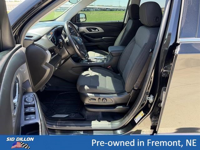 Used 2020 Mosaic Black Metallic Chevrolet LT Cloth image 6