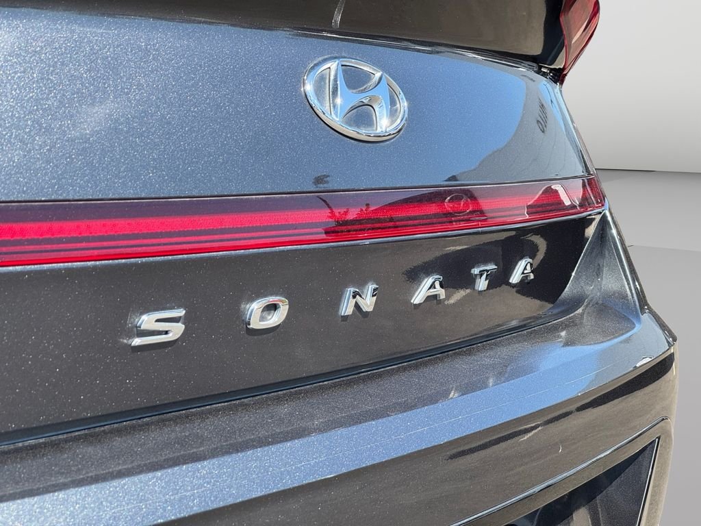 Used 2020 Gray Hyundai SEL image 24
