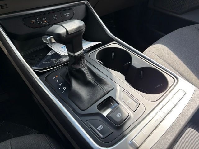 New 2026 Deep Chroma Blue Kia LX image 17
