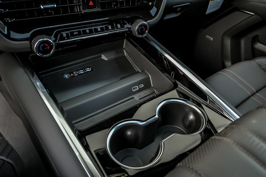 New 2026 Black Chevrolet High Country image 25