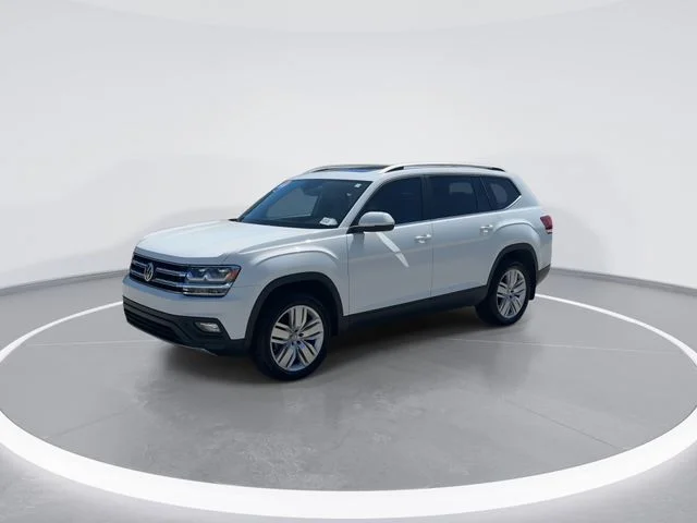 Used 2019 White Volkswagen 3.6L V6 SE image 3