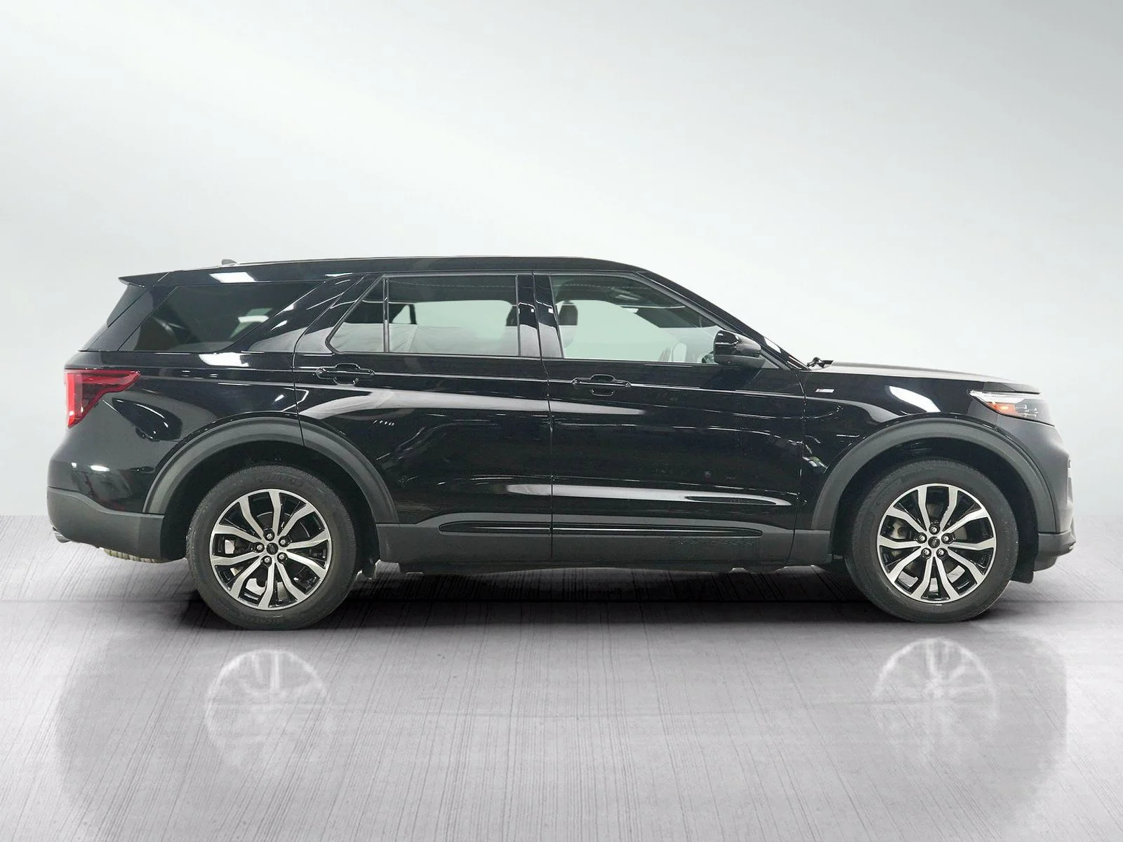 Used 2022 Black Ford ST-Line image 6