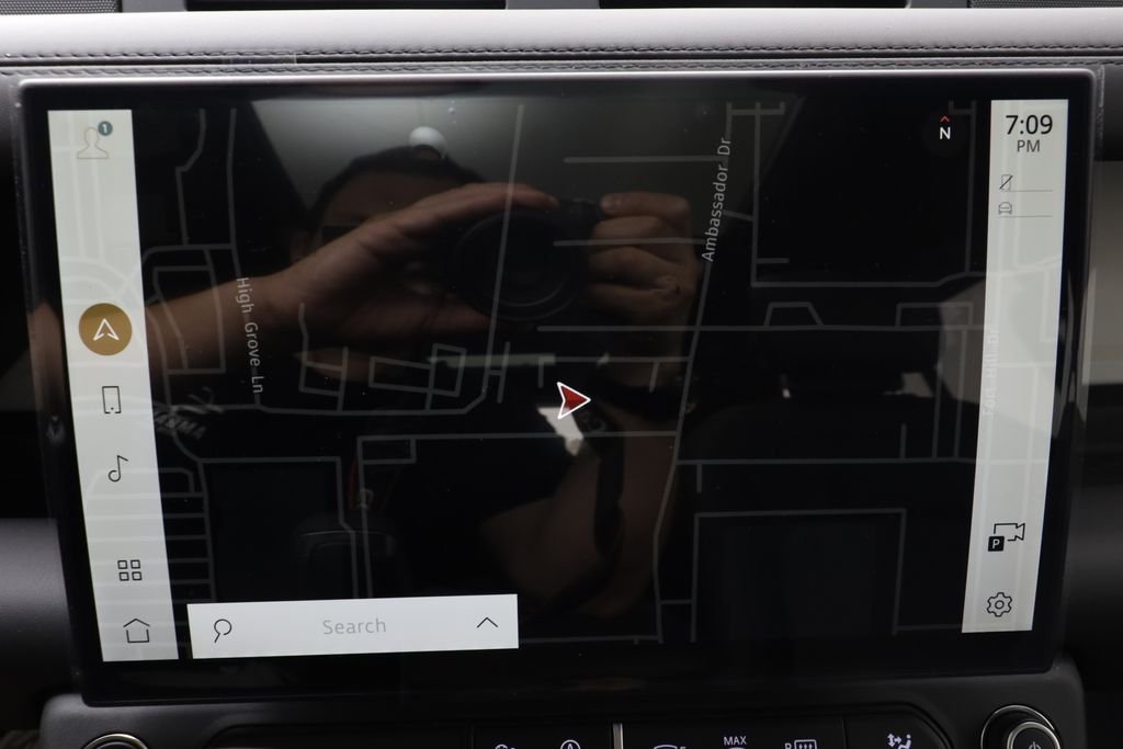 New 2026 Santorini Black LAND ROVER X-Dynamic SE image 11