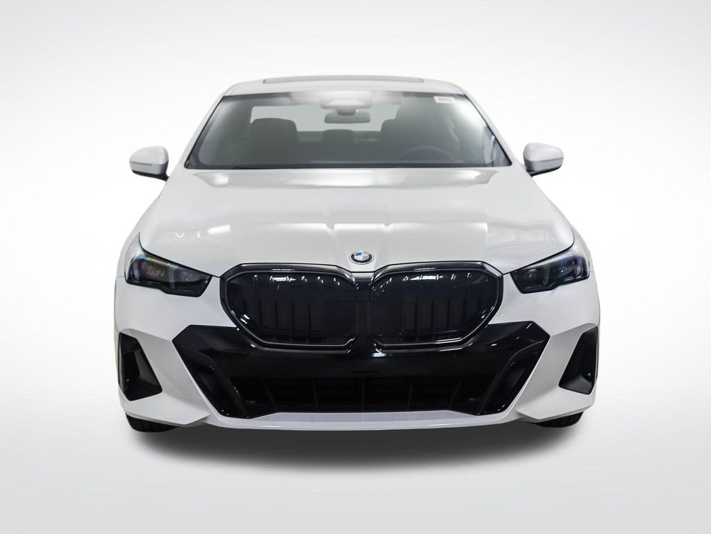 Used 2027 White Metallic BMW 530i xDrive image 8