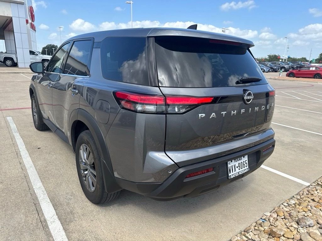 Used 2025 Gray Nissan S image 17