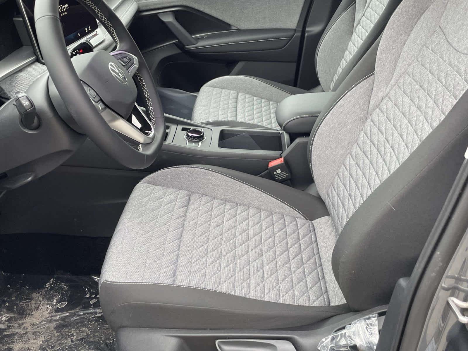 New 2026 Platinum Gray Metallic Volkswagen S image 10