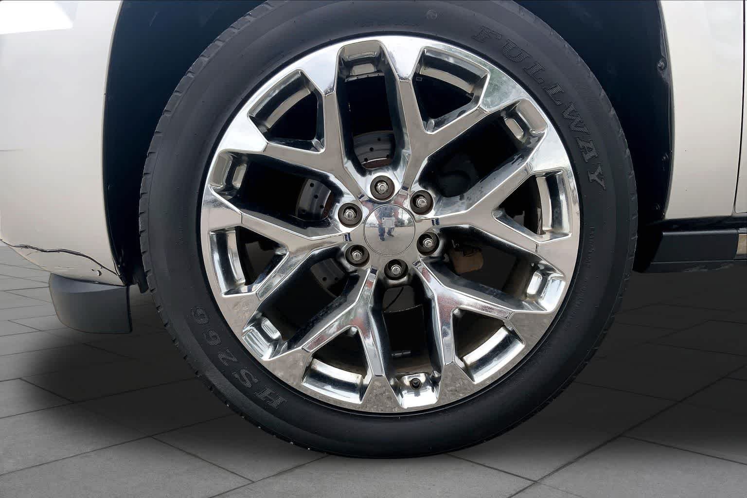 Used 2012 Silver Ice Metallic Chevrolet LTZ image 10
